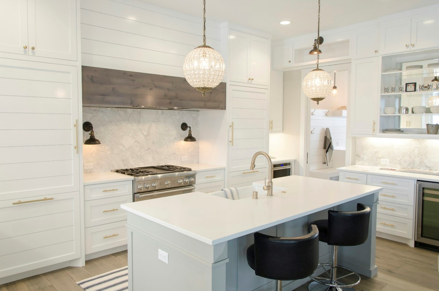 A high-end kitchen with bright aesthetics and lighting.